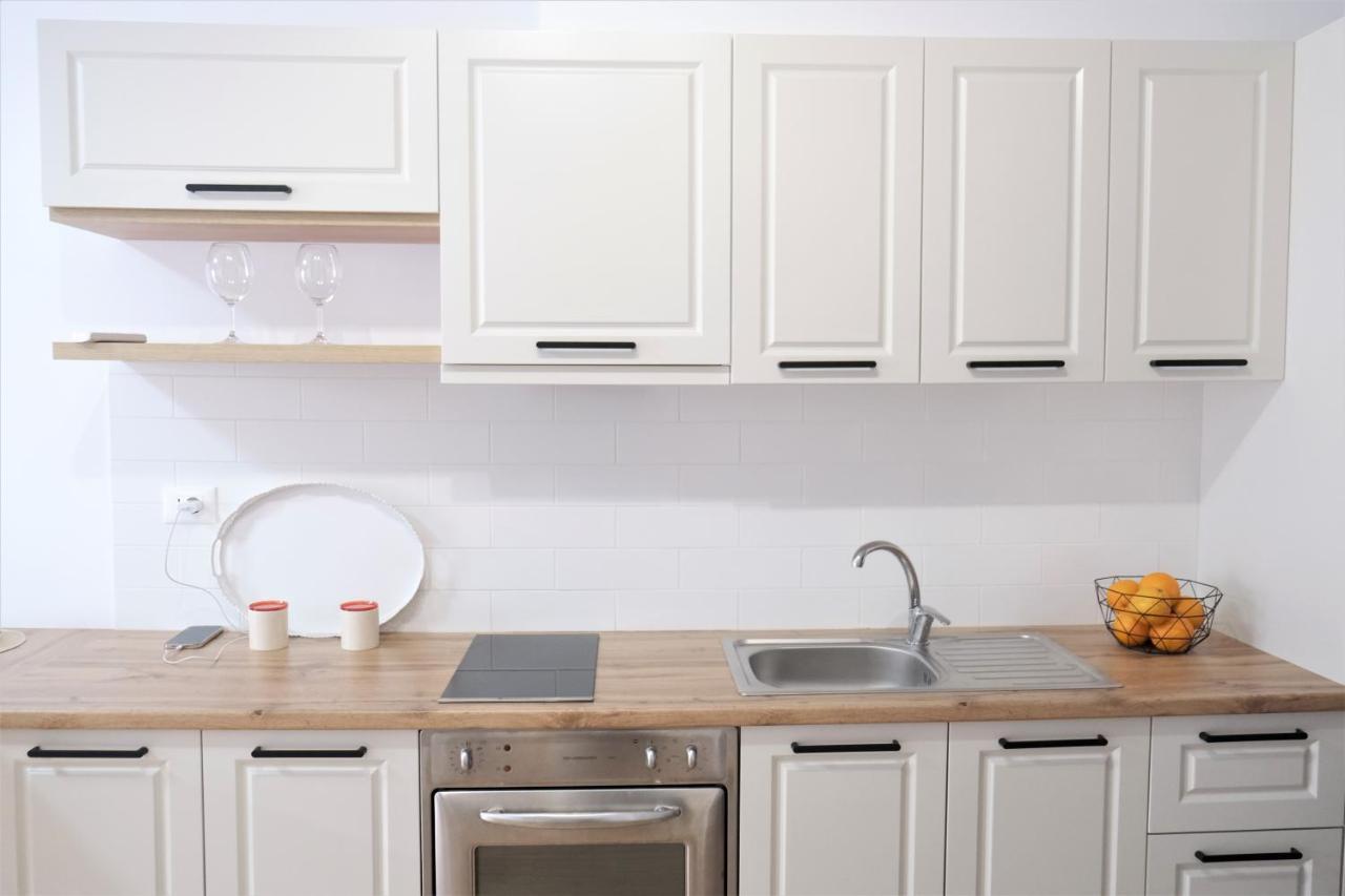 Apartment In The Heart Of Old Bazaar, Tirana - Hana Apartments Exteriör bild