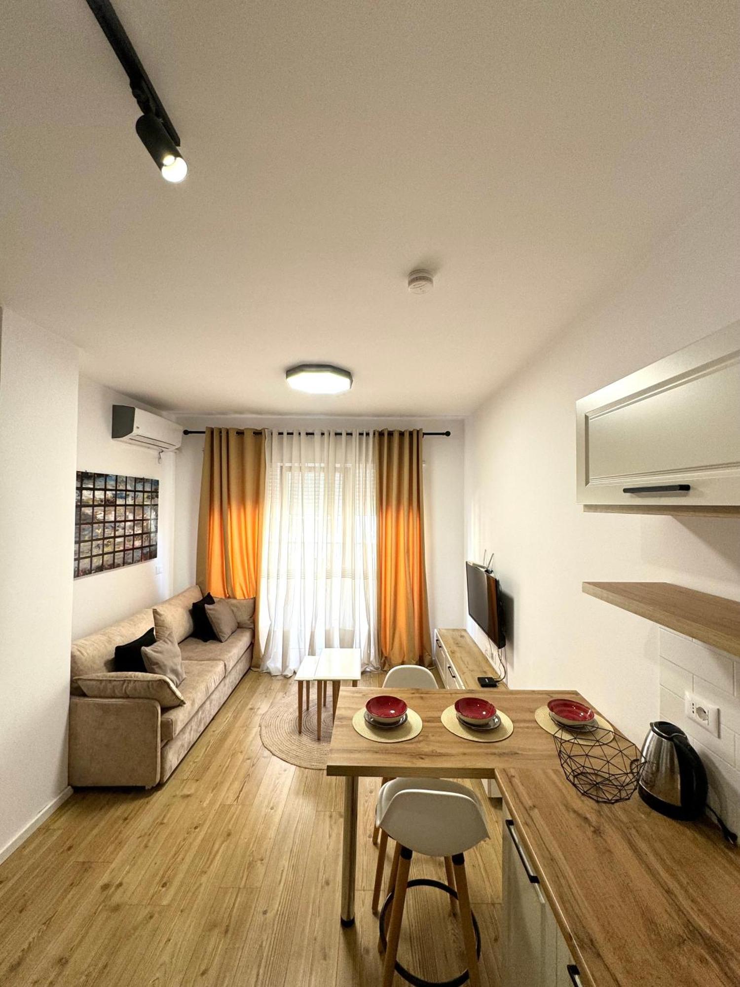 Apartment In The Heart Of Old Bazaar, Tirana - Hana Apartments Exteriör bild